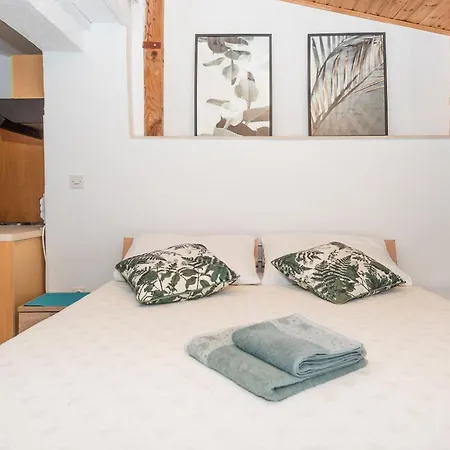 Apartmani Cesljar Makarska Exterior photo