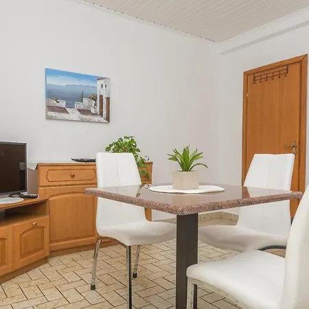Apartmani Cesljar Makarska Exterior photo