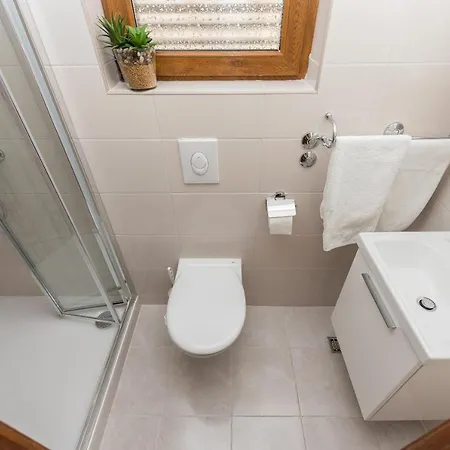 Apartmani Cesljar Makarska Exterior photo