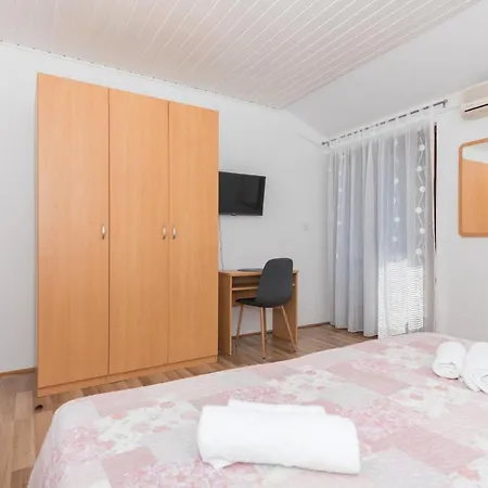 Apartmani Cesljar Makarska Exterior photo