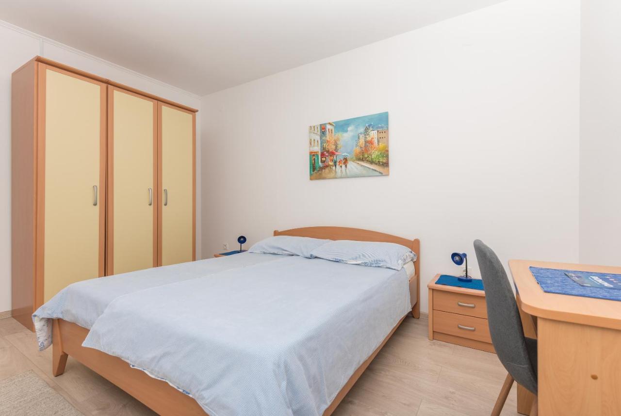 Cesljar Apartment Makarska